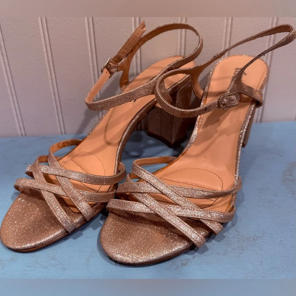 American Glamour Badgley Mischka Gold Glittery Heeled Sandals - Picture 2 of 4